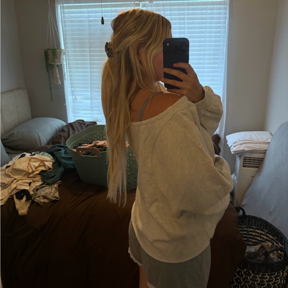 FREE PEOPLE sweatshirt - Picture 3 of 14